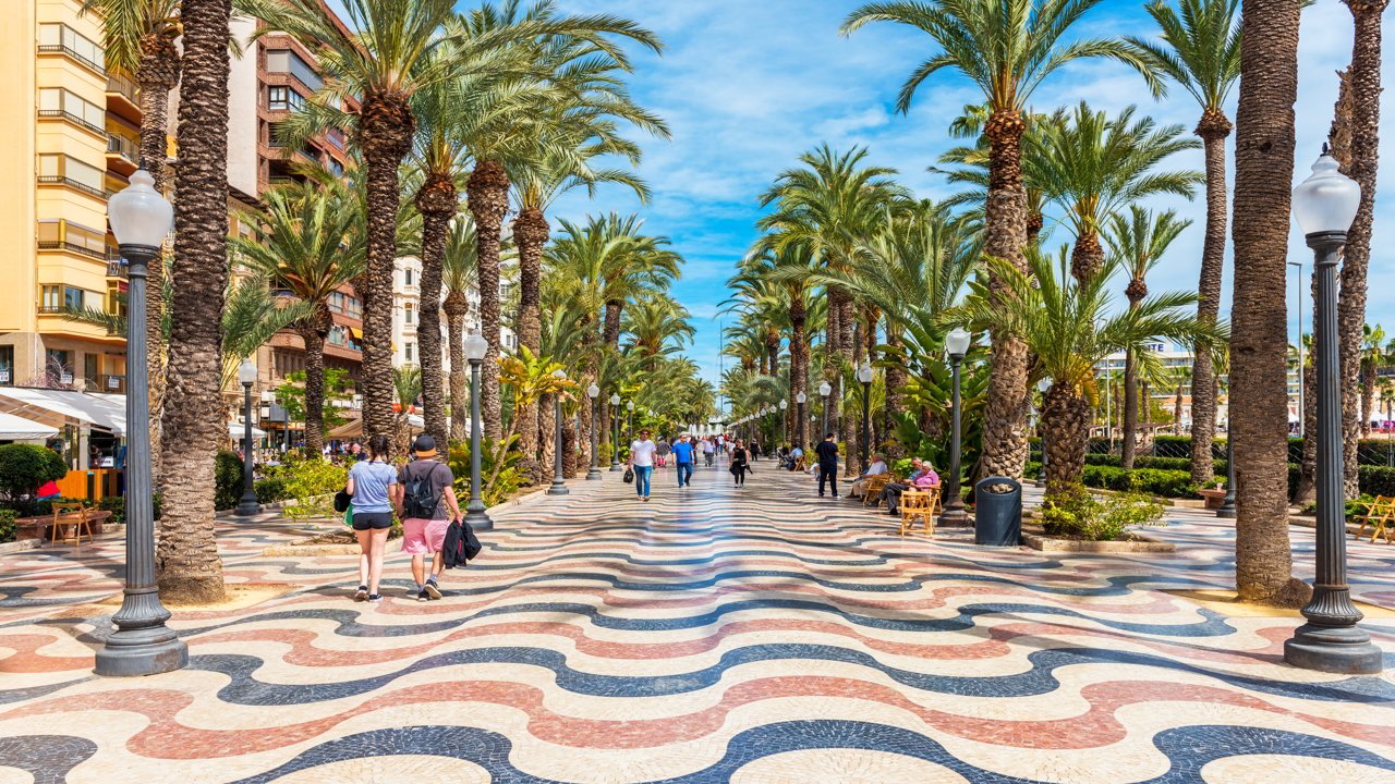 Imagen de la explanada Alicante puerto